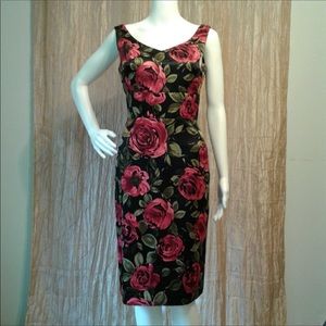 Floral Dress size 6 $ REDUCED